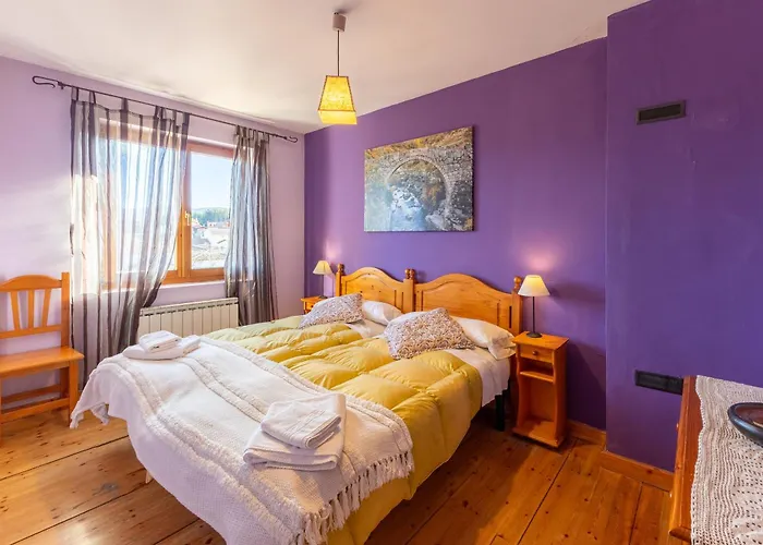 Casa Del Tio Primitivo * 나바레돈다 데 그레도스